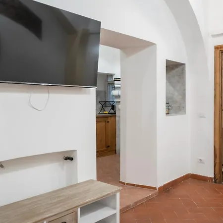 Apartment Domus Castle Colosseum - Rione Monti *