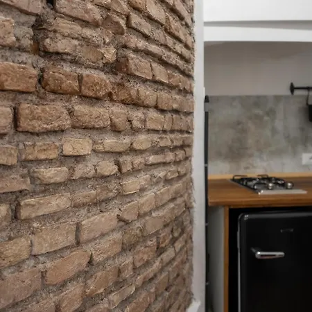 Domus Castle Colosseum - Rione Monti Apartment Rome