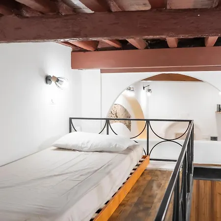 Domus Castle Colosseum - Rione Monti Apartment Rome