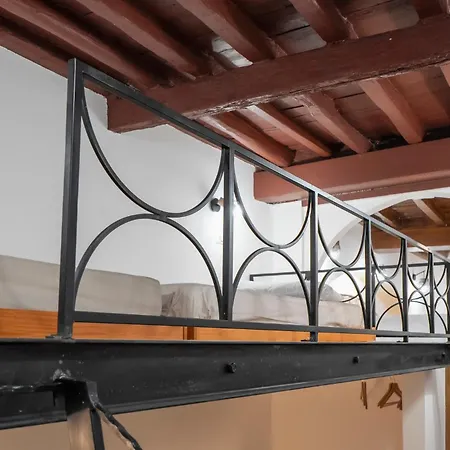 Domus Castle Colosseum - Rione Monti